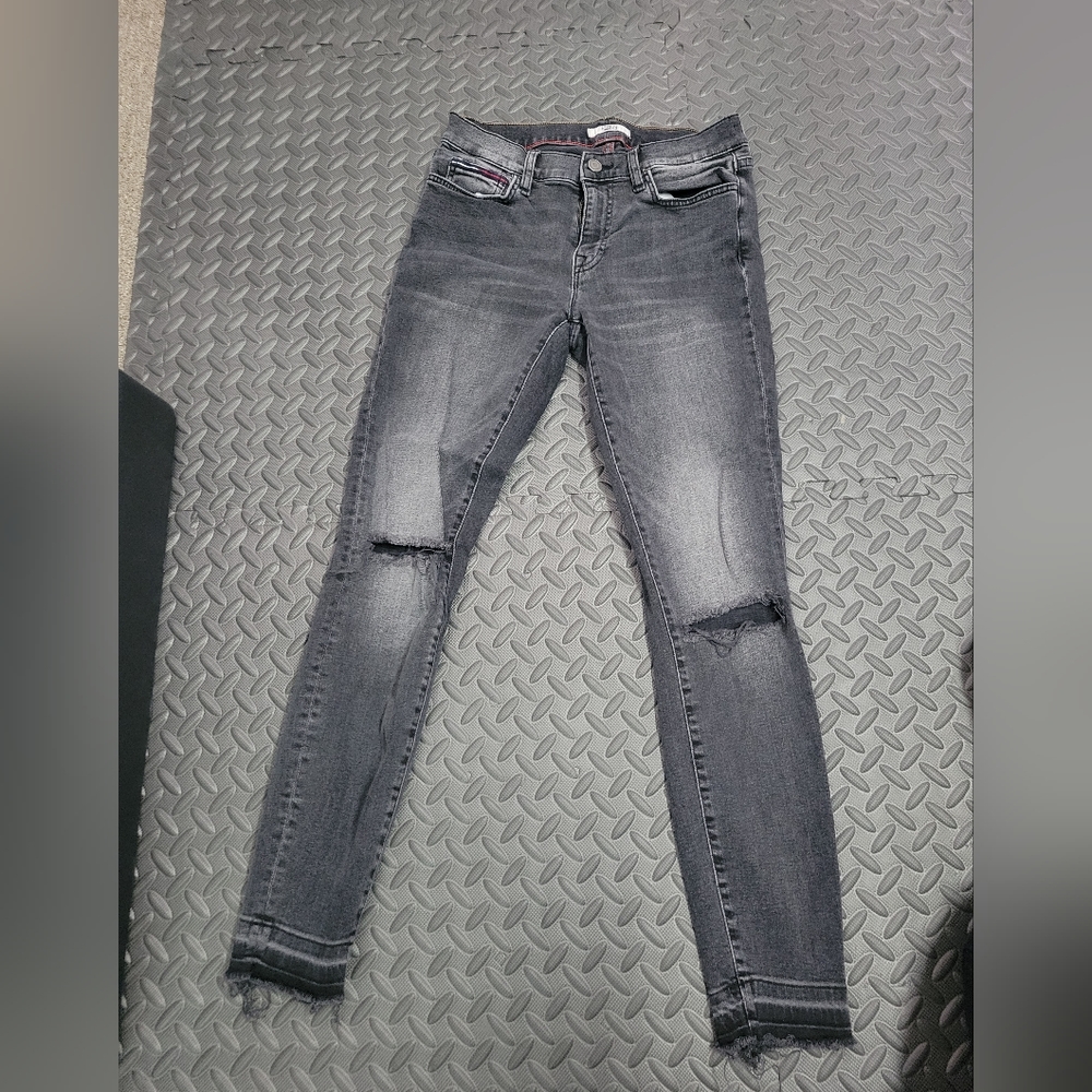 Tommy Hilfiger distressed jeans